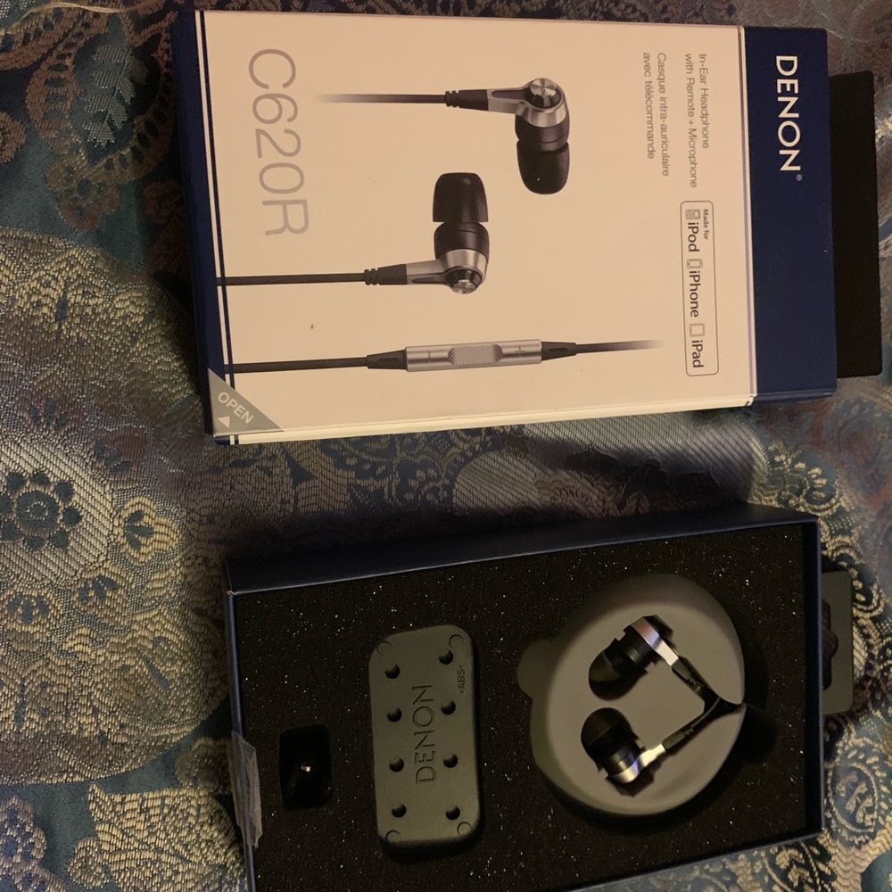 Head phone